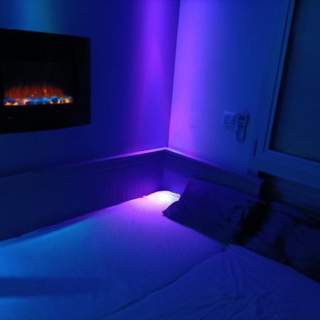 Suite avec SPA&Jacuzzi Sète Extérieur photo